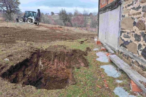 MİNARE TEMEL KAZISI -Hüseyin TOPÇU beye Teşekkür ederiz.